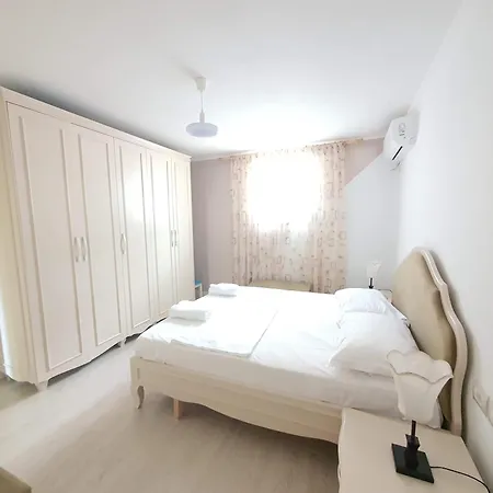 Entire Elida Трагьяс