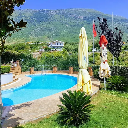 Villa Entire Elida Tragjas