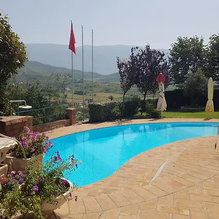 Вилла Entire Elida *