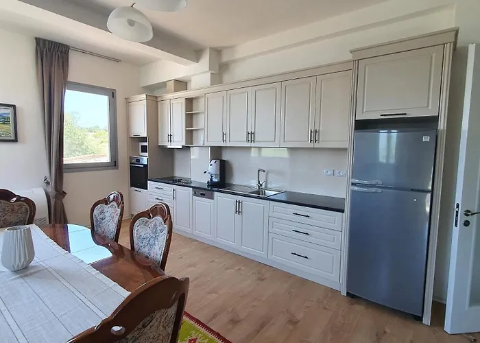 Villa Entire Elida *