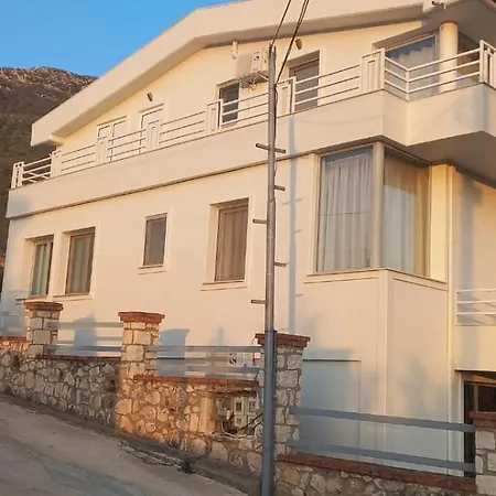 Entire Elida ヴィラ Trajas